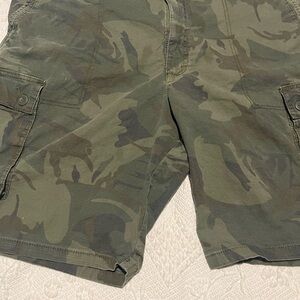 Men's Lee Sz 42 Camouflage Cargo Shorts - Green Camo Inseam 10